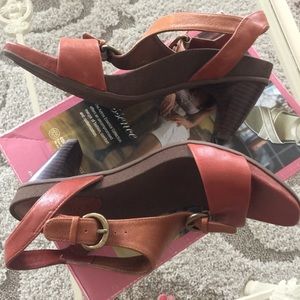 Aetrex Strap Sandal size 6